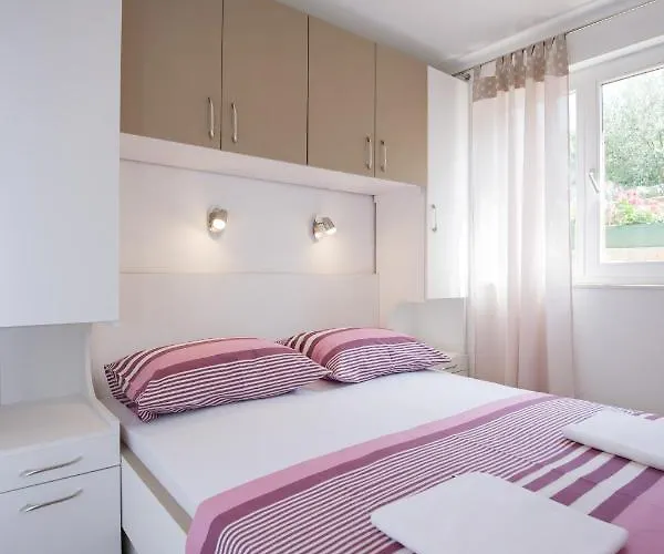 Charming With Sea View And Swimming Pool Βίλα