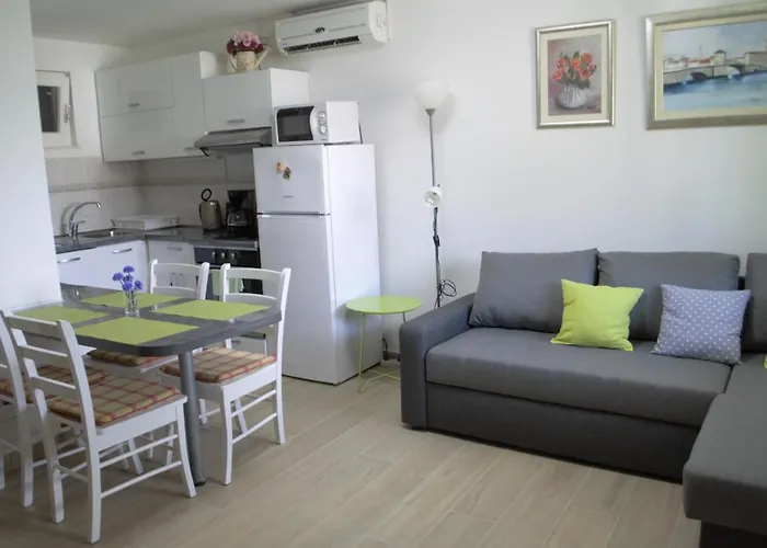 Charming With Sea View And Swimming Pool Βίλα
