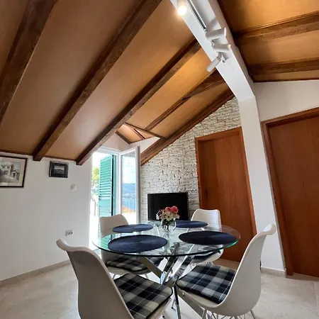 Βίλα Charming With Sea View And Swimming Pool