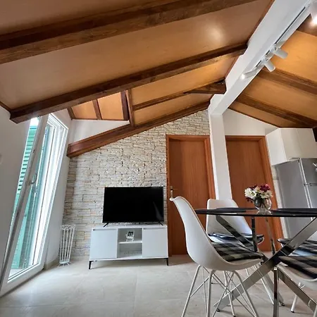 Charming With Sea View And Swimming Pool * Τρογκίρ